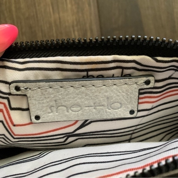 SHE + LO Next Chapter Distressed Silver Gray Leather Clutch Bag - Picture 9 of 9